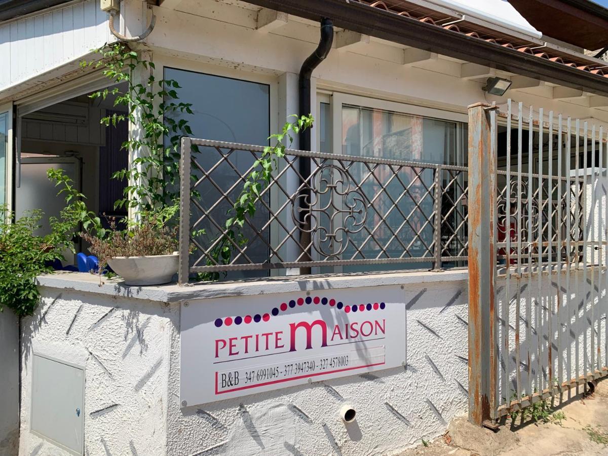 B&B Petite Maison Posada  Εξωτερικό φωτογραφία
